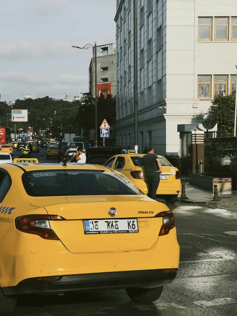 Taksi arka ışık detayları